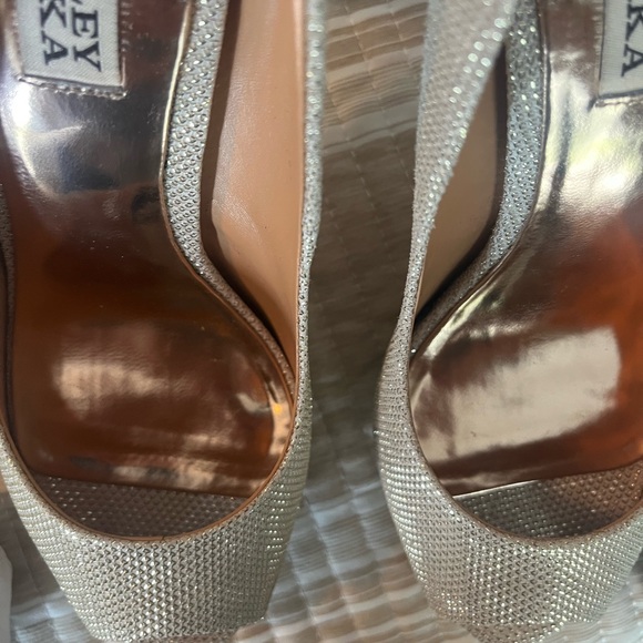 Badgley Mischka Platino Metallic Mesh Dressy Evening Heel Sz: 7.5M w/Box - Picture 4 of 12